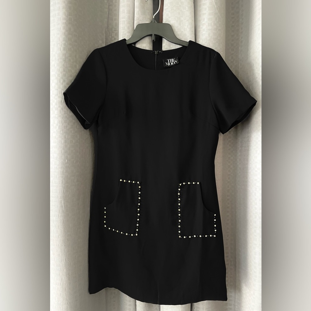 black youth dress with lining and ringston pockets size M brand The moon B-3